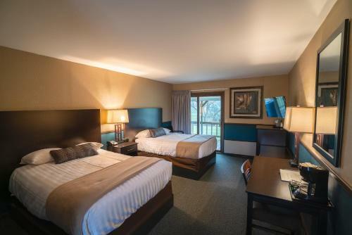 Hotel Byrncliff Resort & Conference Center