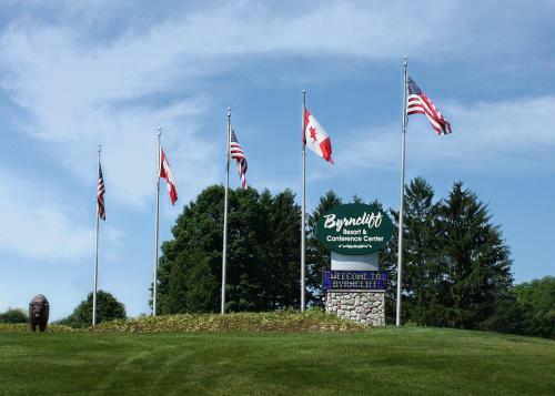 Hotel Byrncliff Resort & Conference Center