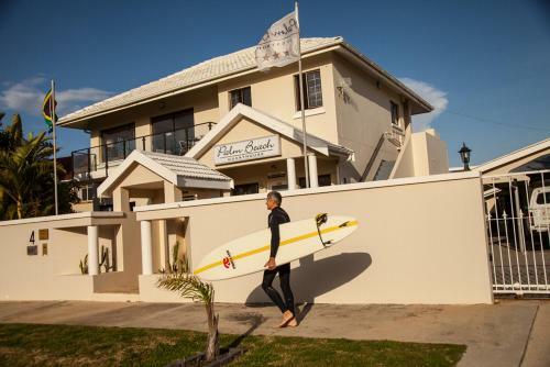 Hostal Palm Beach Guesthouse
