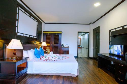 Hotel River Beach Resort & Residences