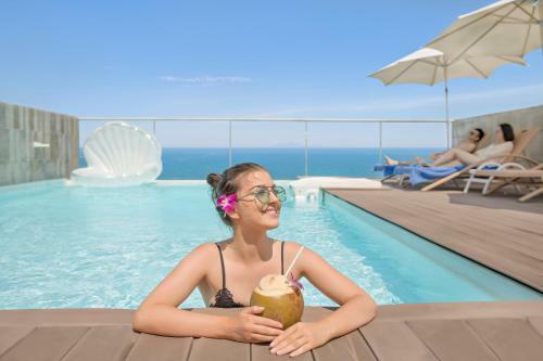 Holiday Beach Da Nang Hotel And Spa