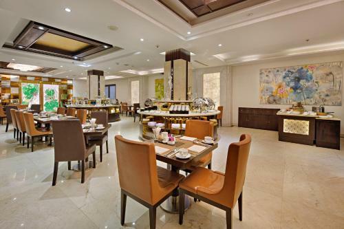 Holiday Beach Da Nang Hotel And Spa