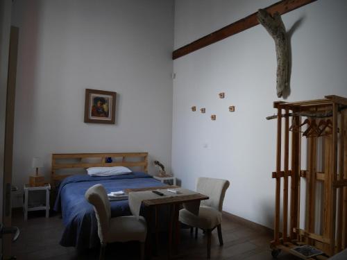 Hostal 4 Camere A Trani