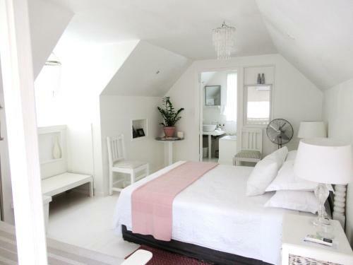 Bed & Breakfast Marina Cottage