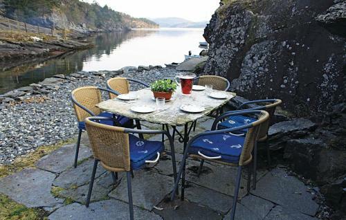 Holiday Home Nordtveitgrend Lygre