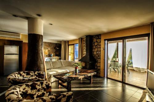 Casas Alberto