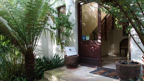 Hostal Cherry Berry Guest House