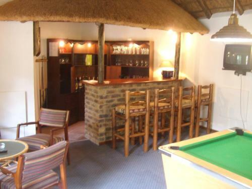 Hostal Oaktree Lodge Guest House