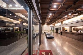 Twinstar Hotel