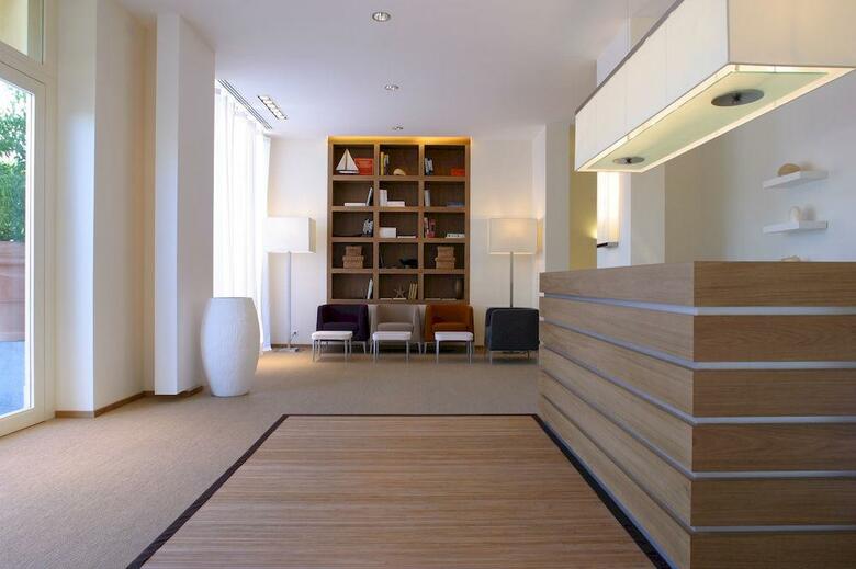 Hotel Rota Suites