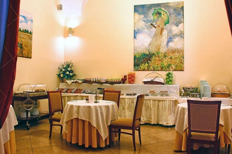 Le Chemin�e Business Hotel