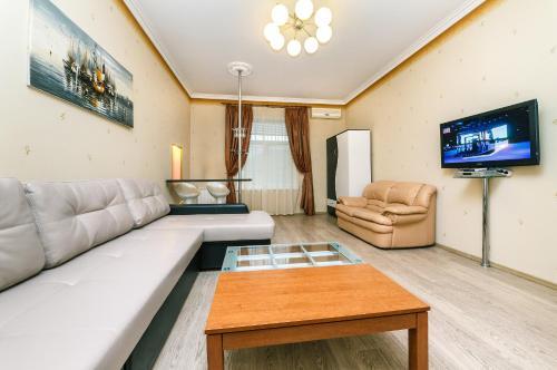 Big Lux Apartments