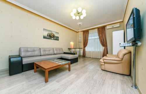 Big Lux Apartments