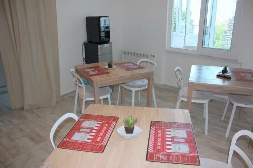 Hostal La Spezia Holidays' Rooms