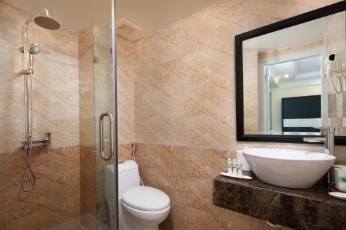 Paramount Hotel