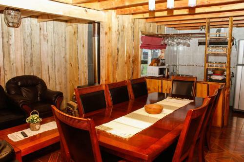 Hostal Caba�as Pehuen Neltume