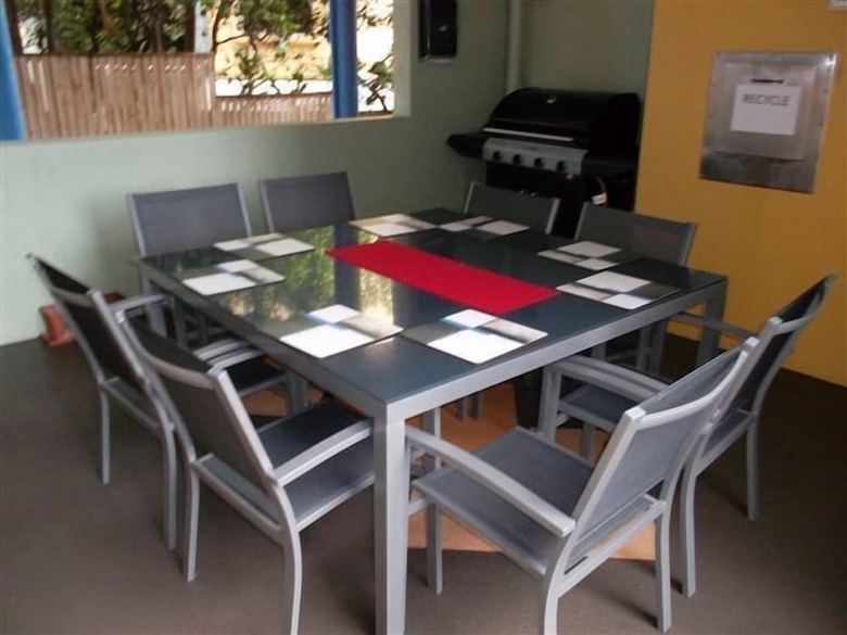 Aparthotel Coolum Baywatch Resort