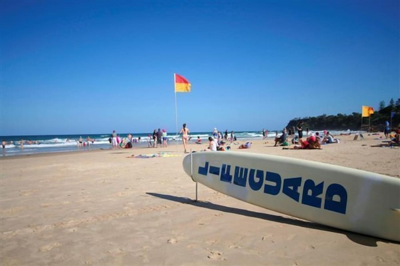 Aparthotel Coolum Baywatch Resort