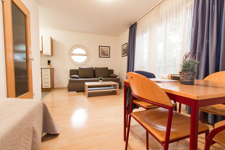 Checkvienna - Apartmenthaus Hietzing