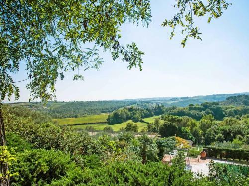 Two-bedroom Apartment Baccelli 1