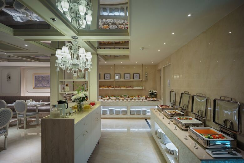 Le Jardin Hotel Haute Couture