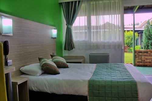 Hotel Les Jardins D'ep�ne