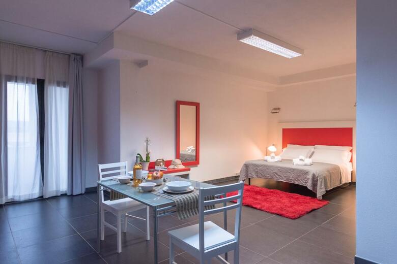 Hostal Delta Dream Centro Soggiorno Studi