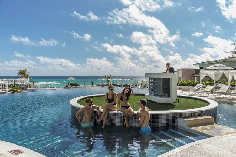 Hotel Sandos Cancun Luxury Experience