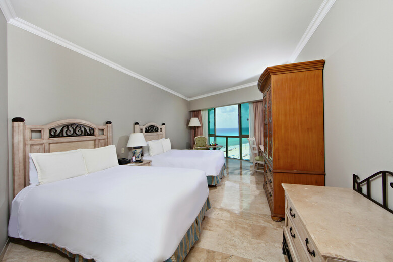 Hotel Sandos Cancun Luxury Experience