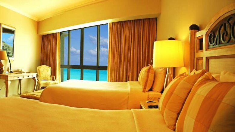 Hotel Sandos Cancun Luxury Experience