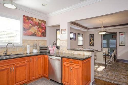 Three Bedroom Action Home By Angel