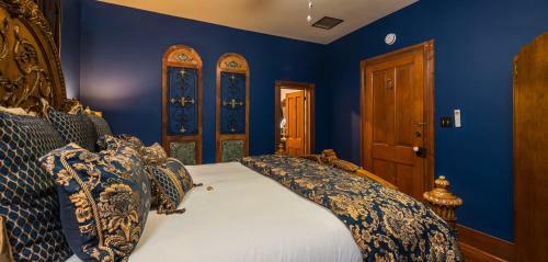 Carriage Way Bed & Breakfast