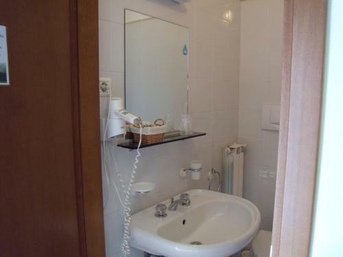 B&B Xenia