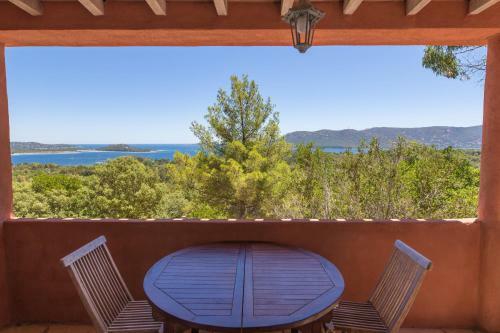 Apartamentos Royal Palm - Corsicatours