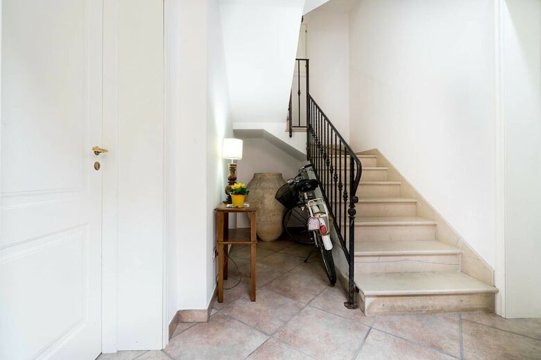 Hostal Esagono Monello