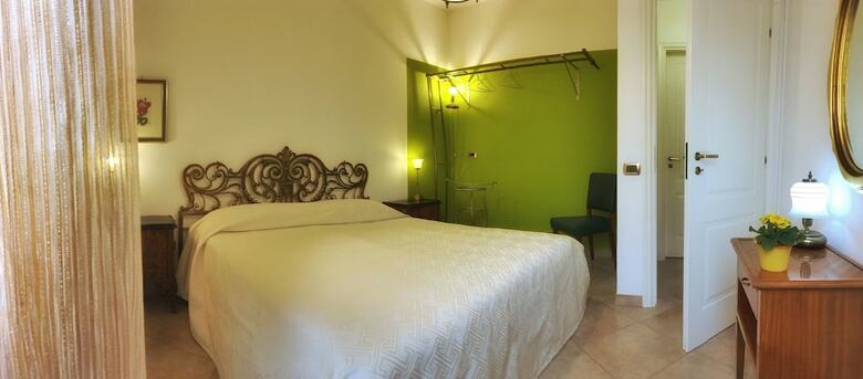 Hostal Esagono Monello