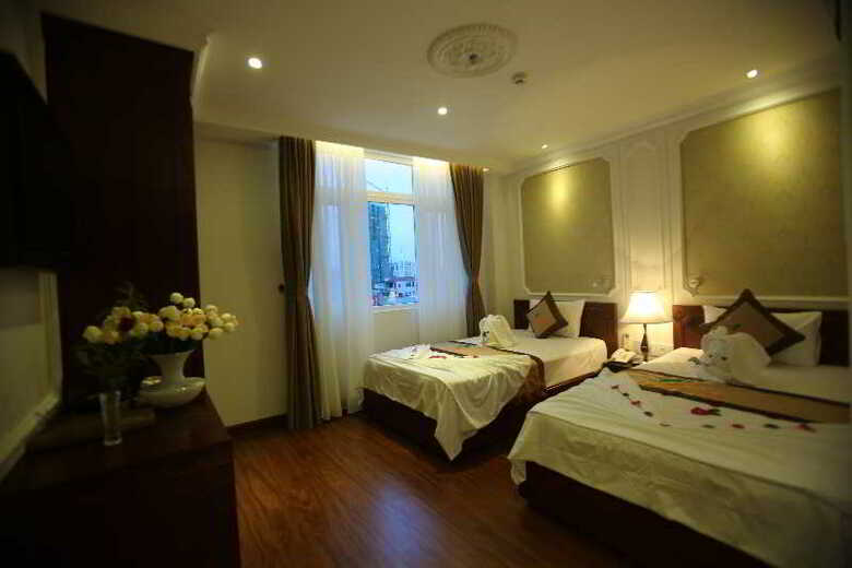 Orange Hotel