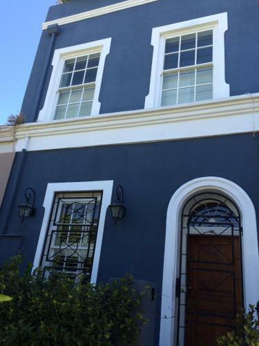 Bed & Breakfast Purple House