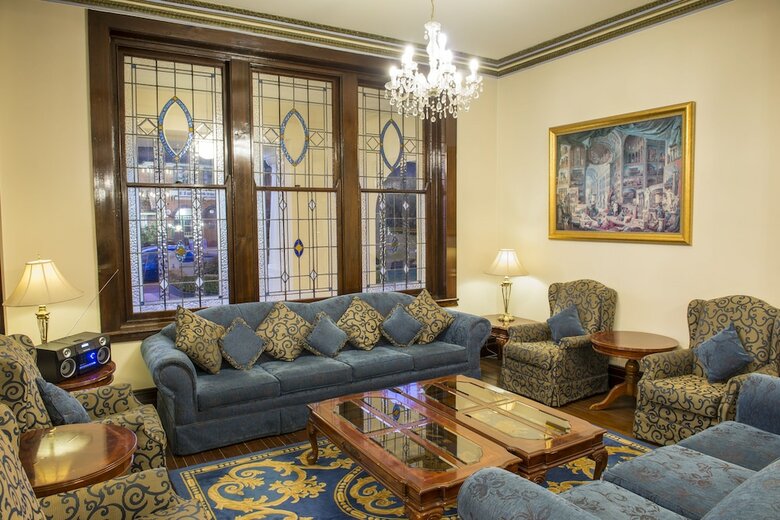 Hotel Palais Royale
