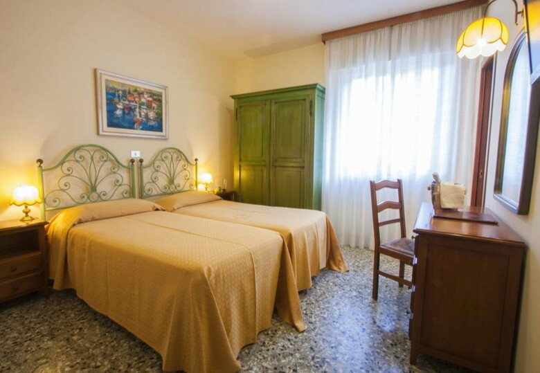 Hotel Bisesti