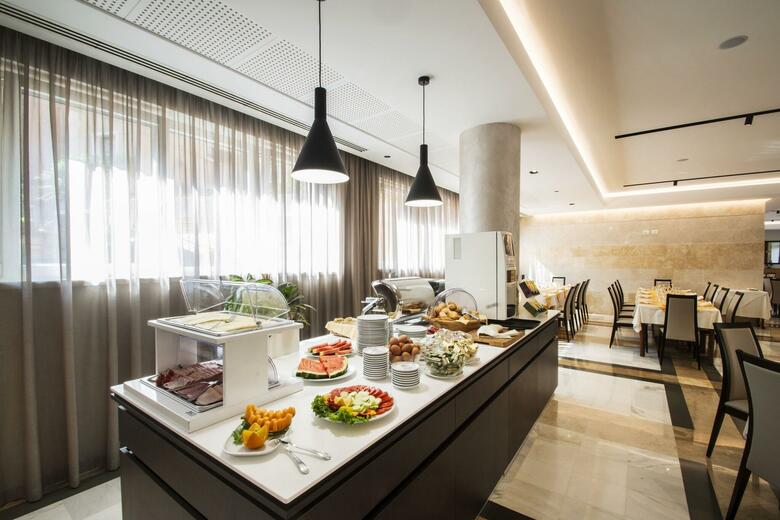 Hotel Bisesti