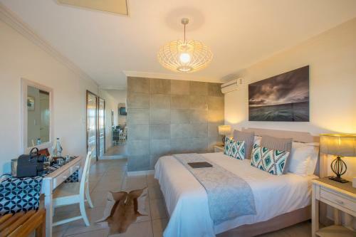 Candlewood Lodge