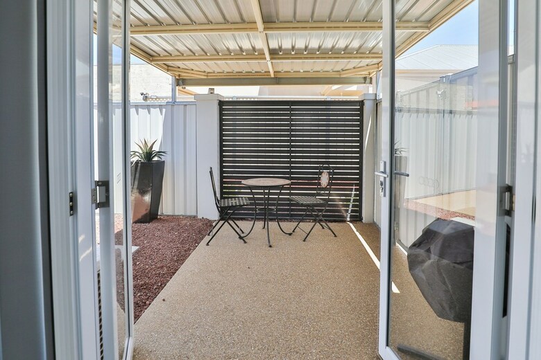 112 Olive Apartments