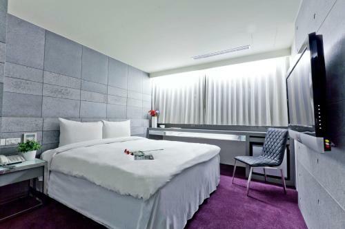 The Longstay Hotel