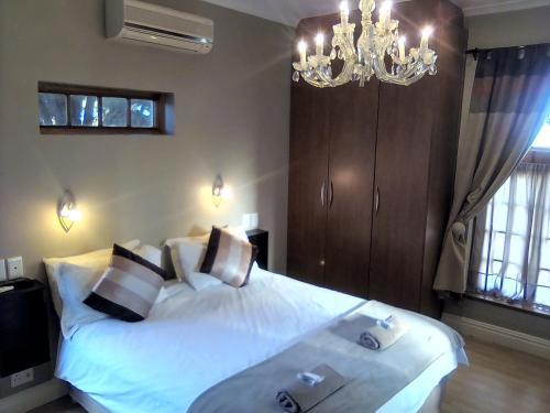 Hostal Egmont Guest House