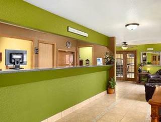 Hotel Baymont Inn And Suites Dubuque