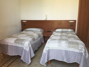Hotel Lora