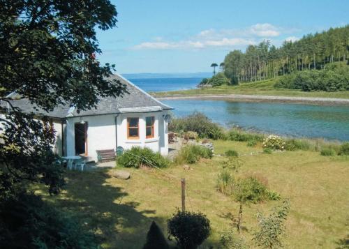 Shore Cottage
