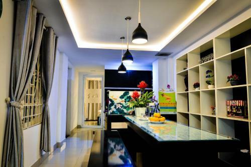 Liberty Hue Center Hotel