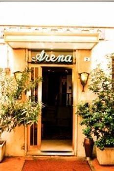 Bed & Breakfast Hotel Arena